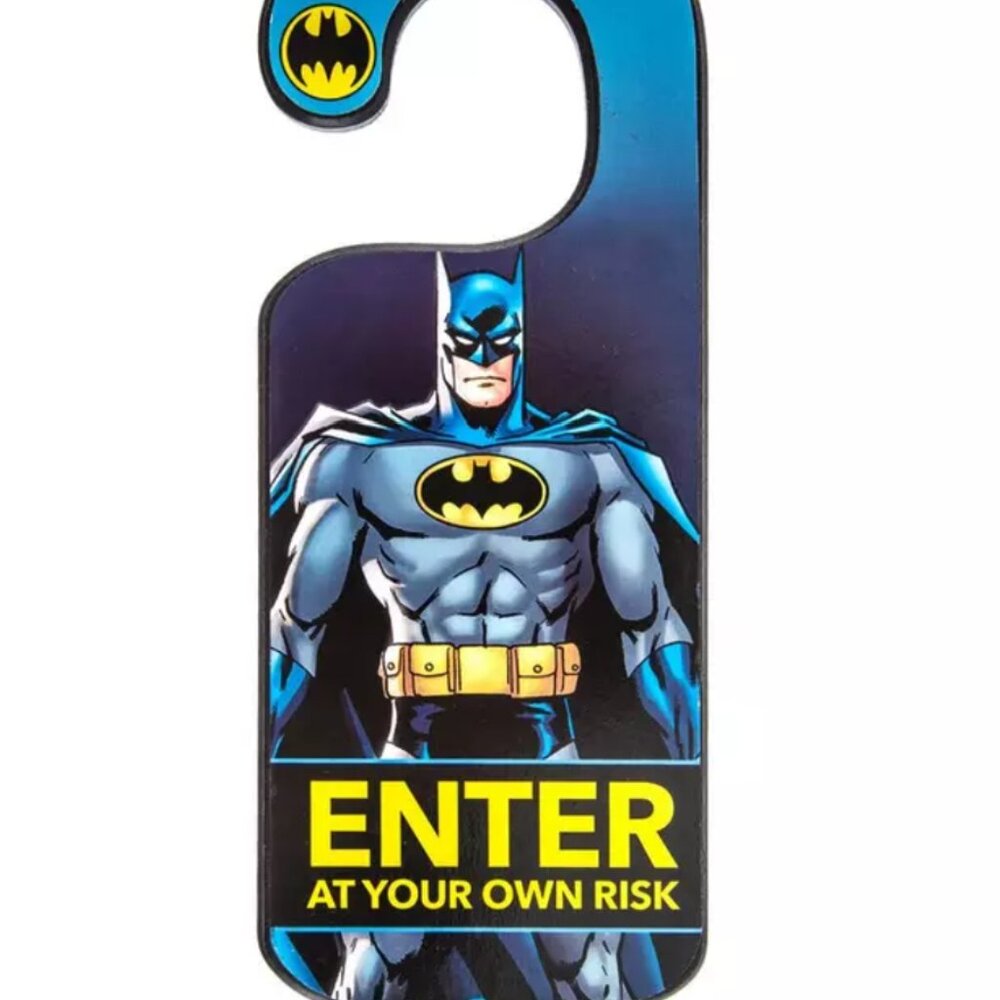 DC Comic: Batman Wood Door Hanger